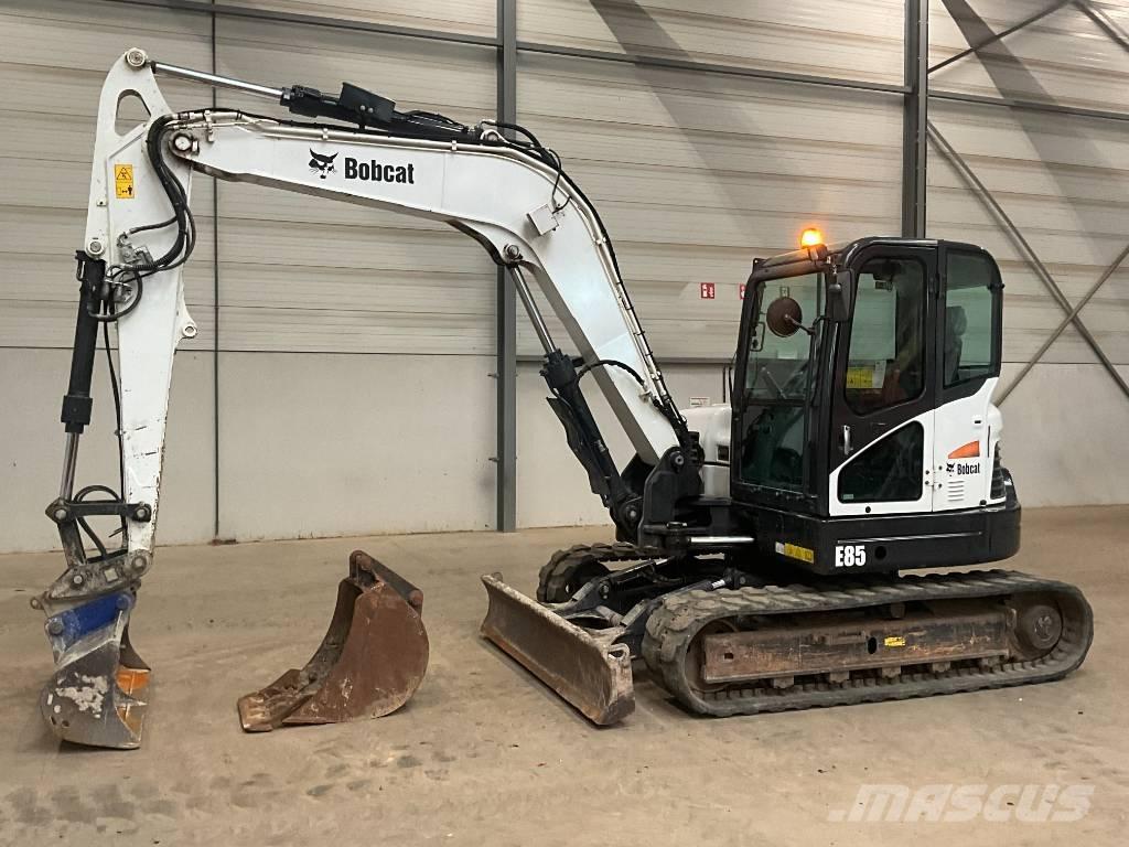 Bobcat E 85 Közepes (midi) kotrók 7 t - 12 t