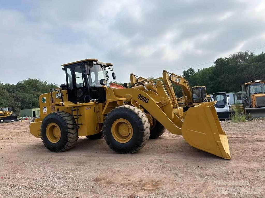 CAT 950 G Gumikerekes homlokrakodók