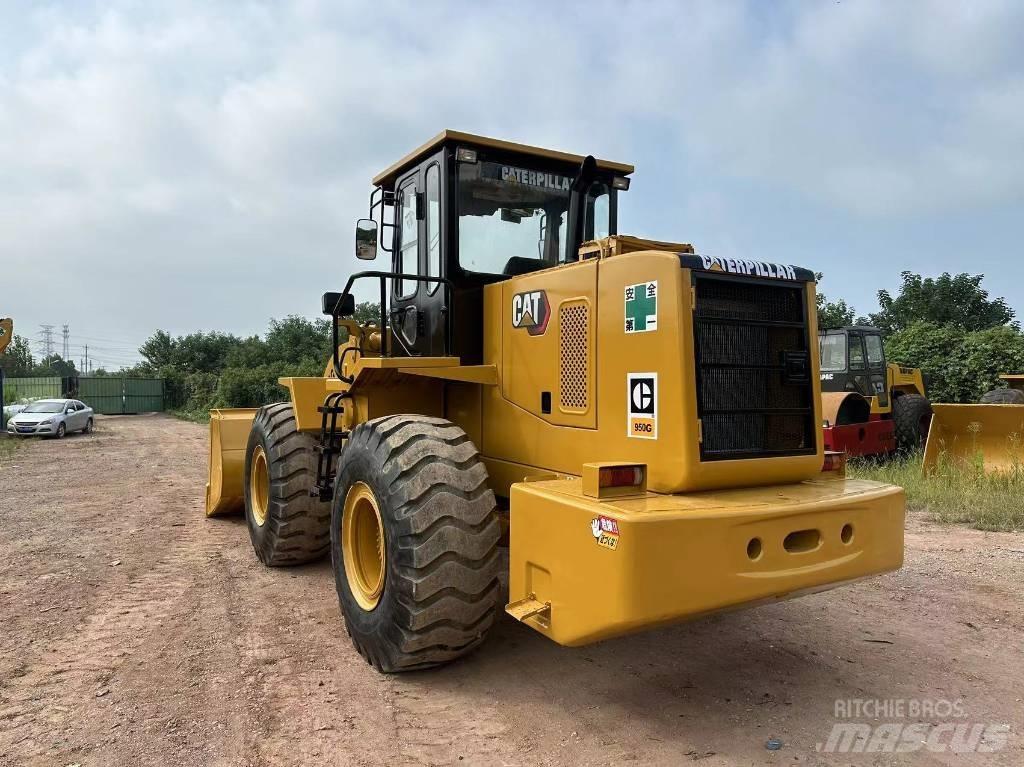 CAT 950 G Gumikerekes homlokrakodók