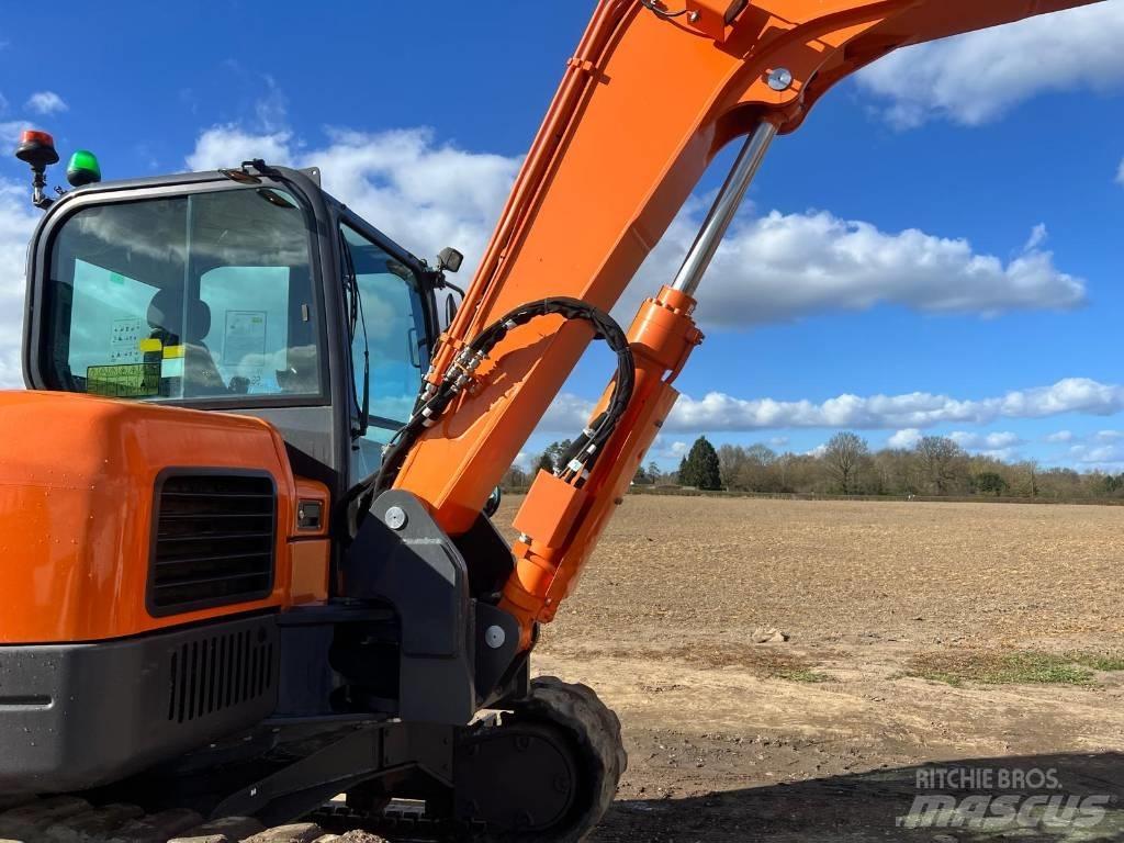 Doosan DX 85 R Közepes (midi) kotrók 7 t - 12 t