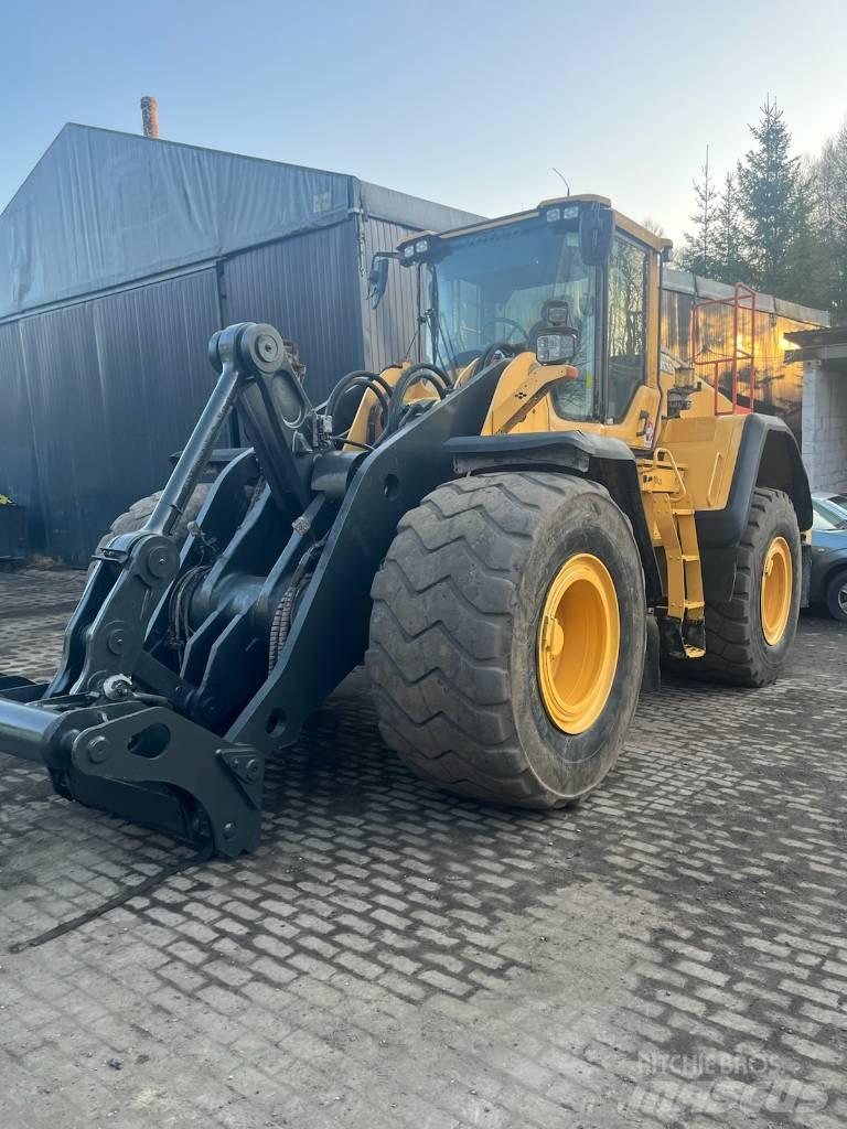 Volvo L 180 H Gumikerekes homlokrakodók