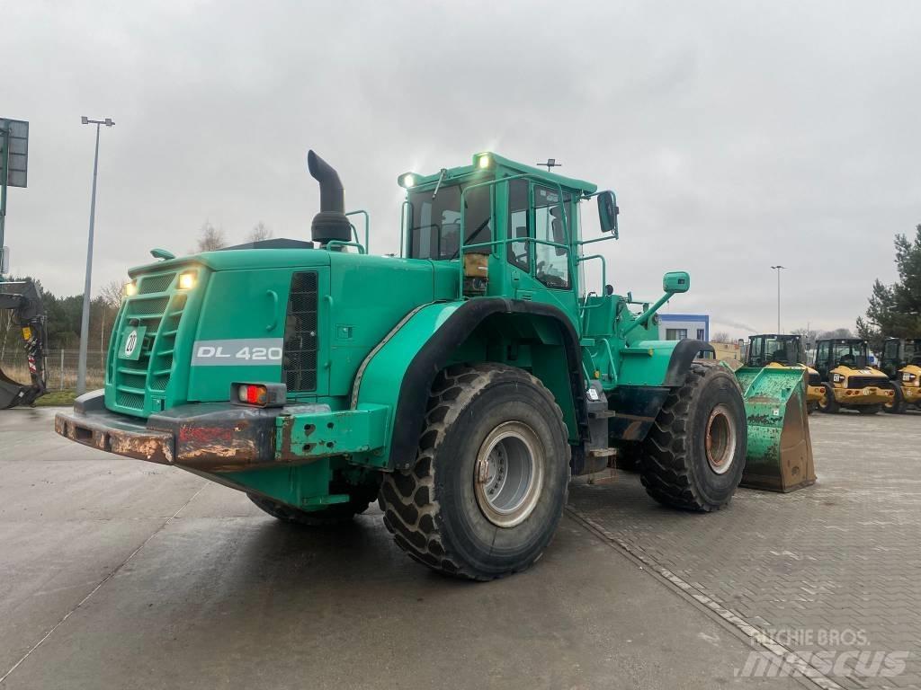 Doosan DL 420-3 Gumikerekes homlokrakodók