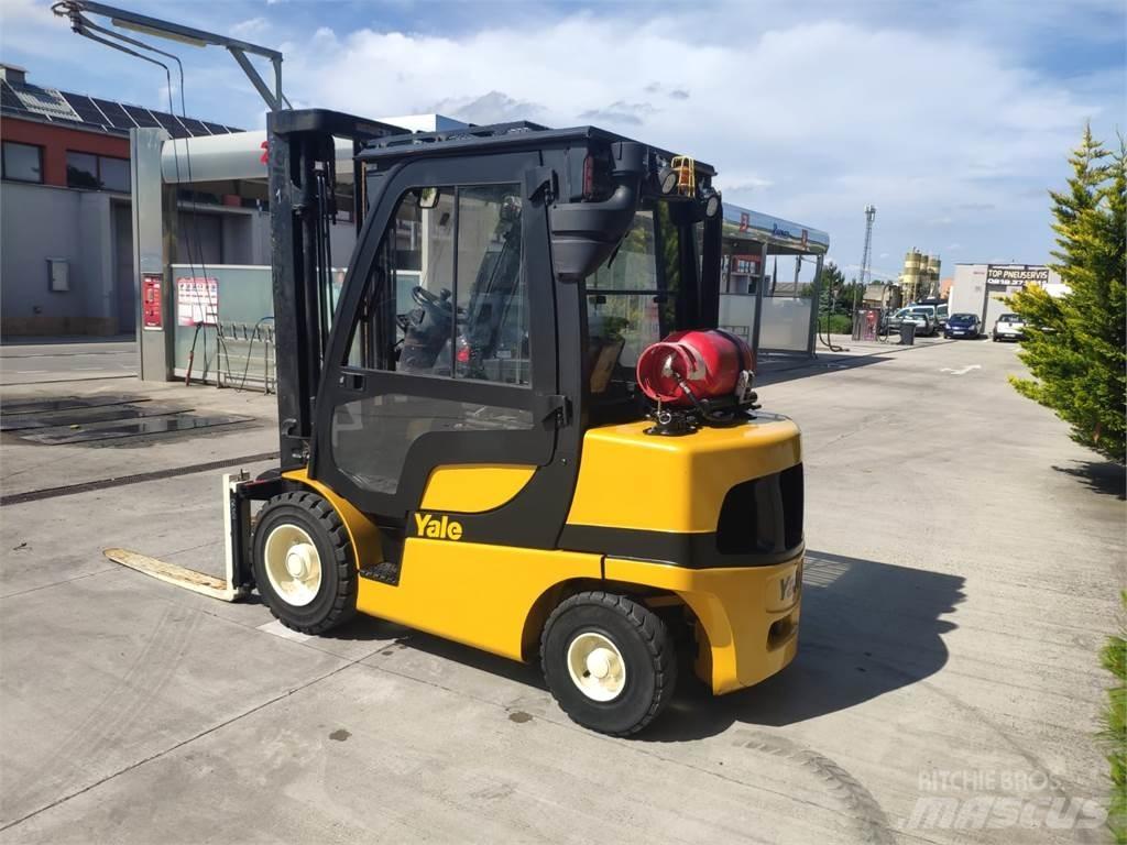 Yale GLP30VX Gázüzemű targoncák