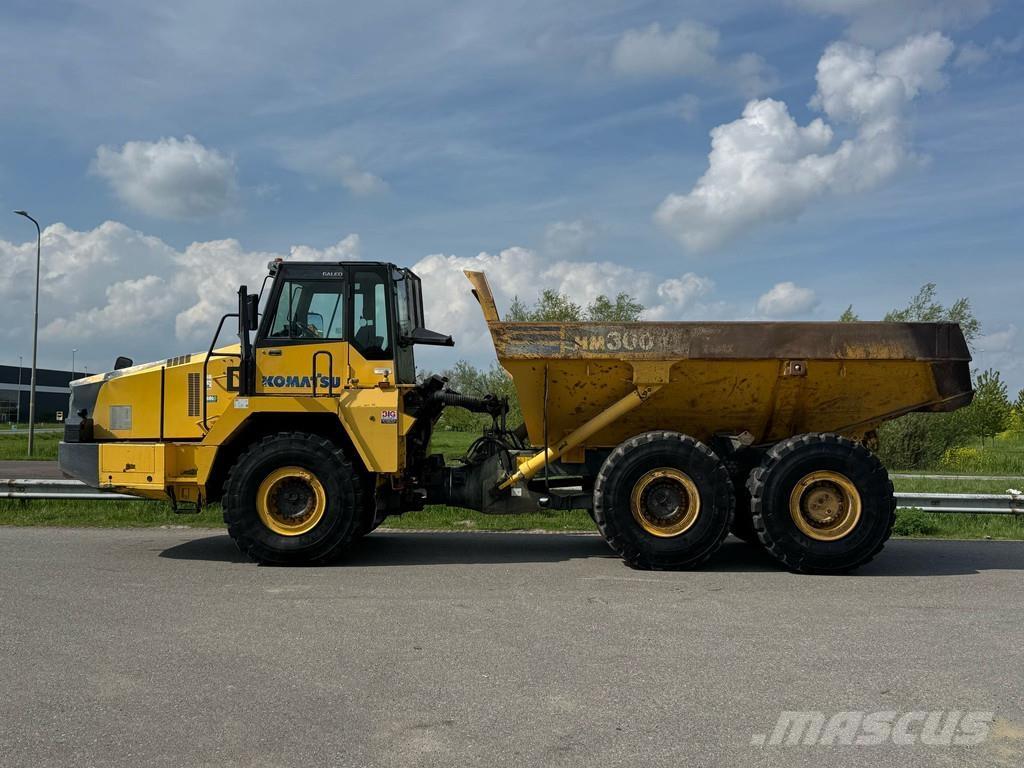 Komatsu HM300-2 Csuklósdömperek