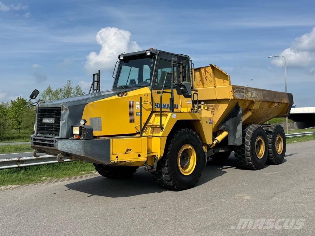 Komatsu HM300-2 Csuklósdömperek