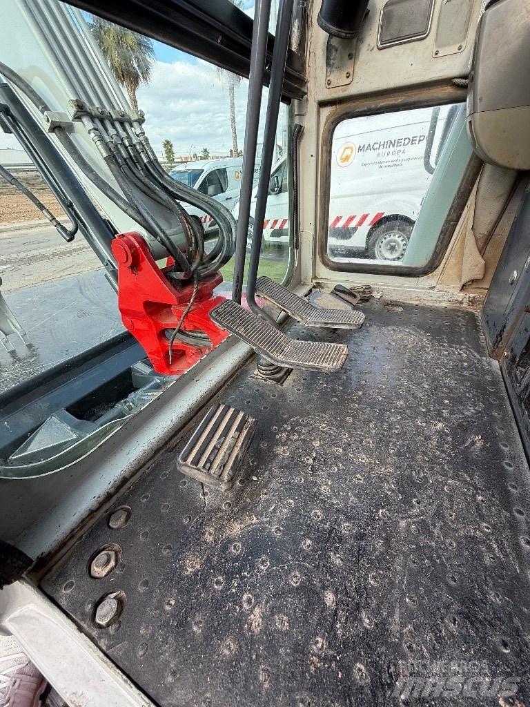 Takeuchi TB 135 Mini kotrók < 7t
