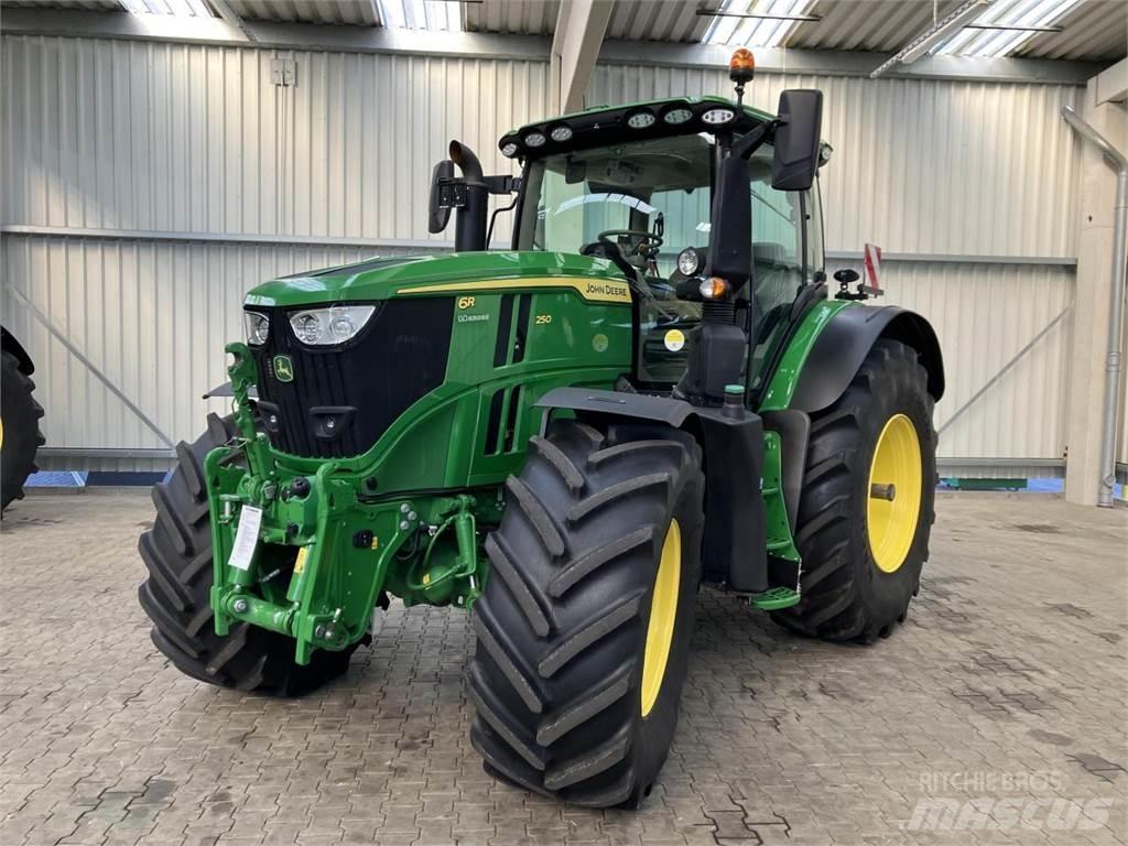 John Deere 6R 250 Traktorok