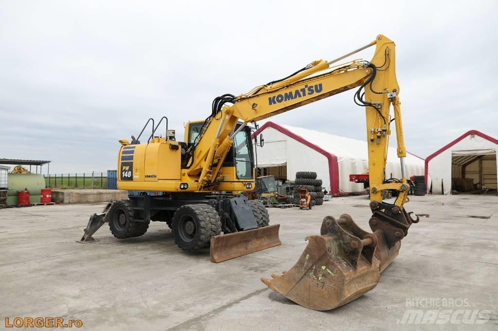 Komatsu PW 148-10 Gumikerekes kotrók