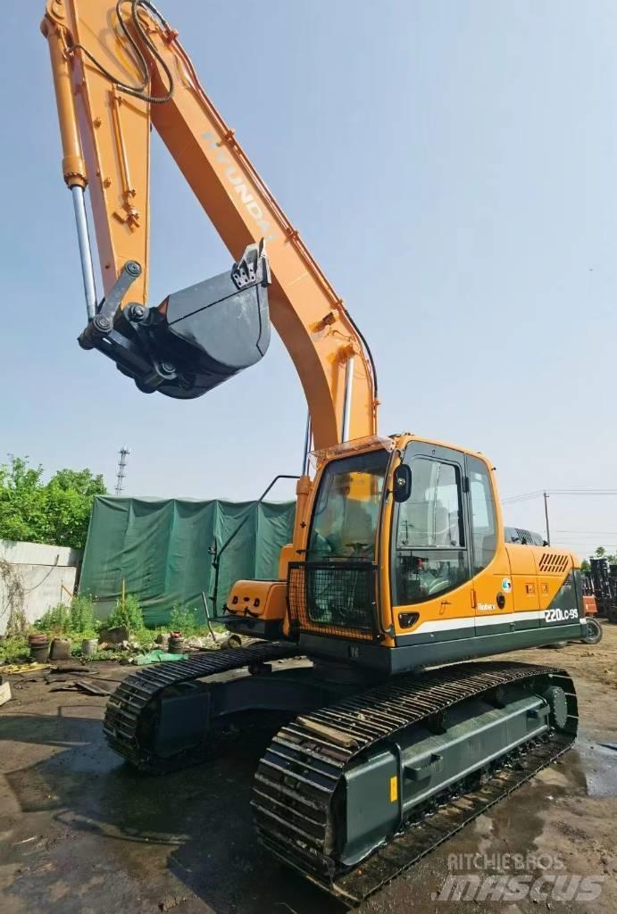 Hyundai R220LC-9 Lánctalpas kotrók