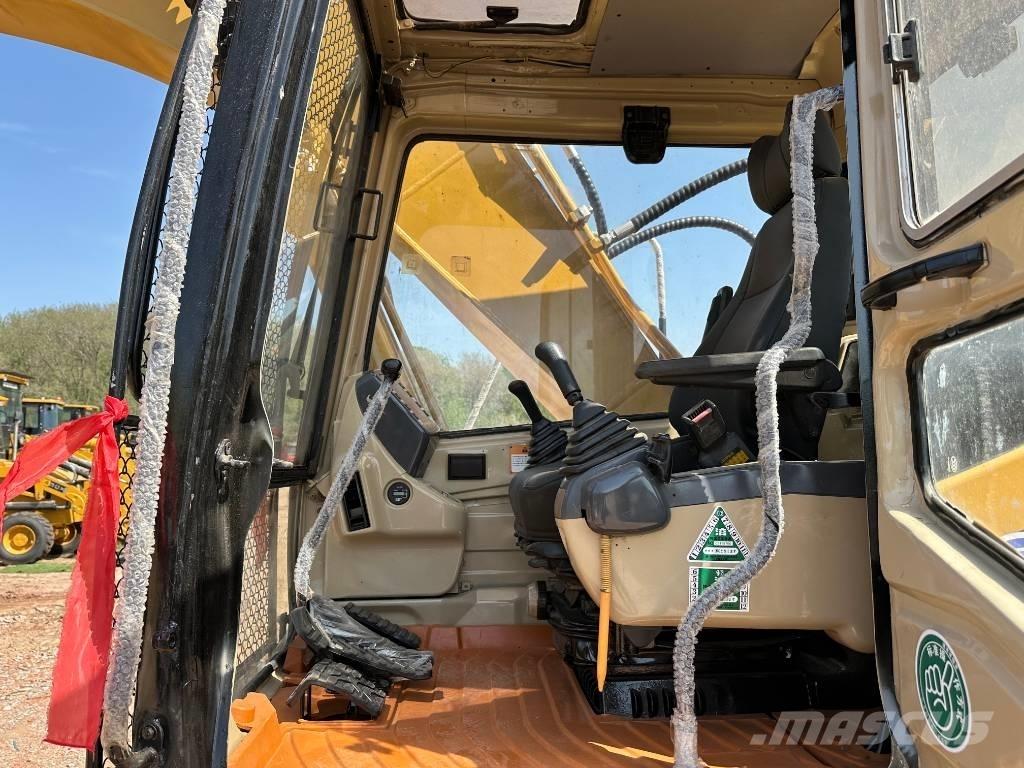 CAT 320BL Lánctalpas kotrók