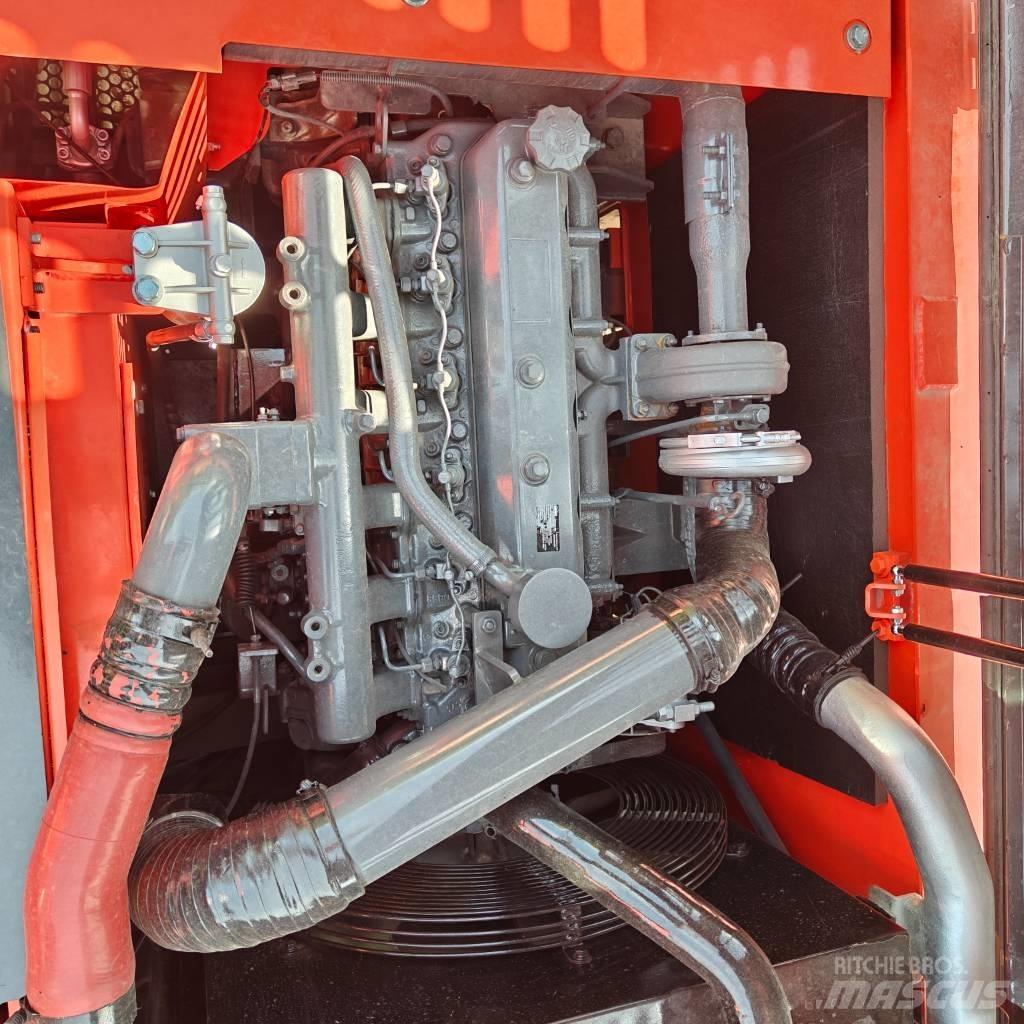Doosan DX225-9C Lánctalpas kotrók