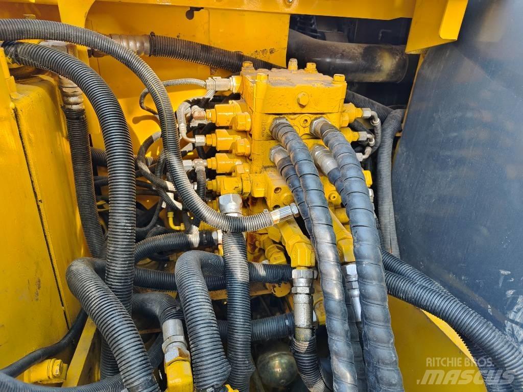Komatsu PC 130-7 Lánctalpas kotrók