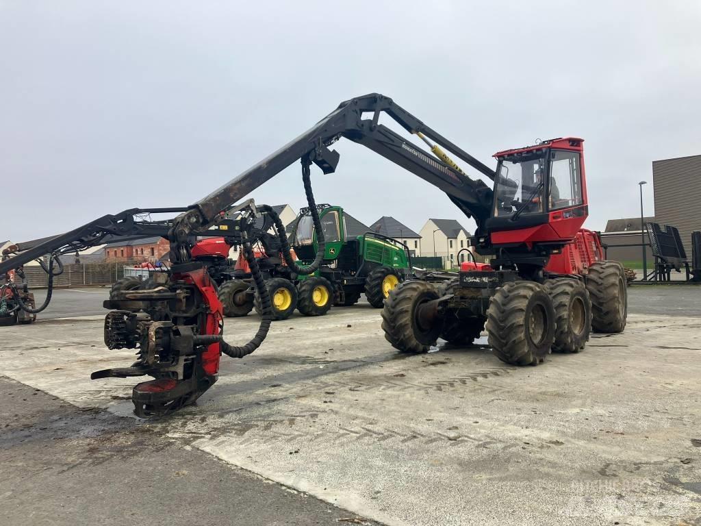 Komatsu 931.1 Betakarítók