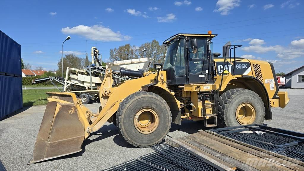 CAT 966K Radlader Gumikerekes homlokrakodók