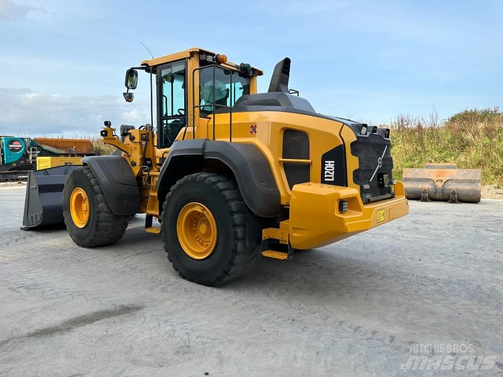 Volvo L 120 H Gumikerekes homlokrakodók