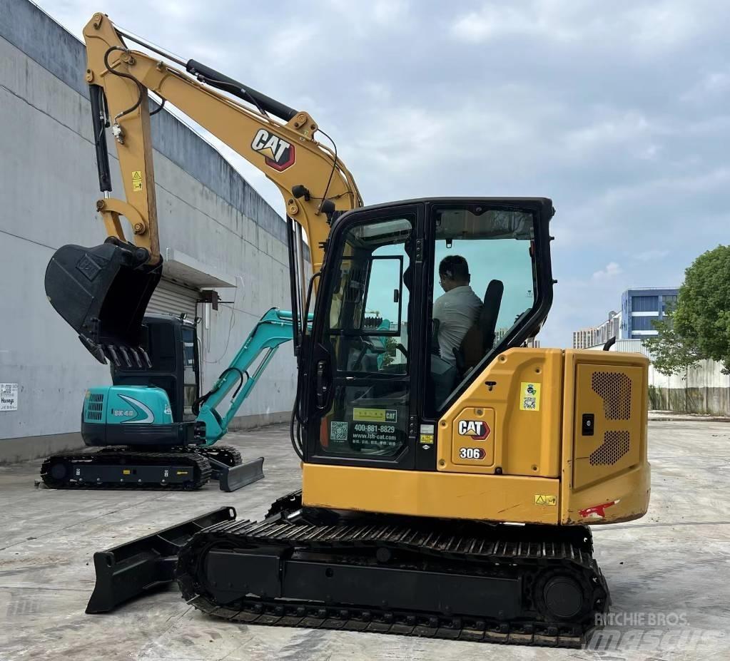 CAT 306 Mini kotrók < 7t