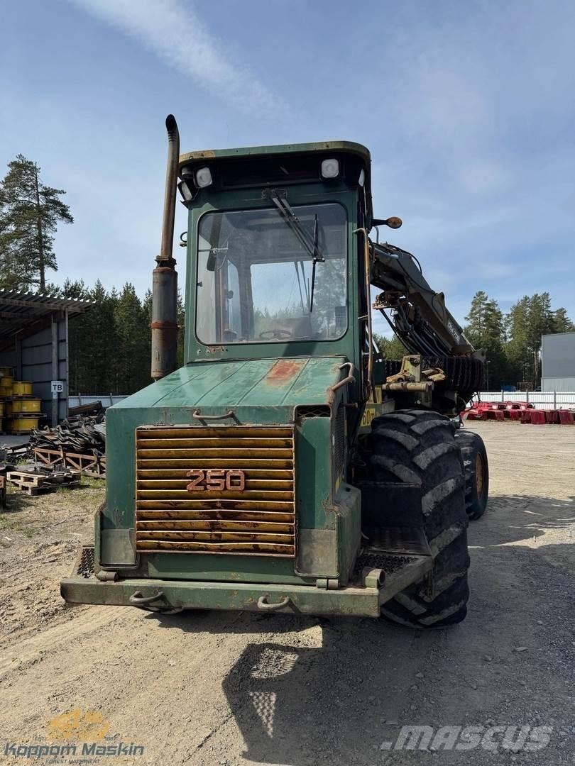 Ösa 250/706 Betakarítók