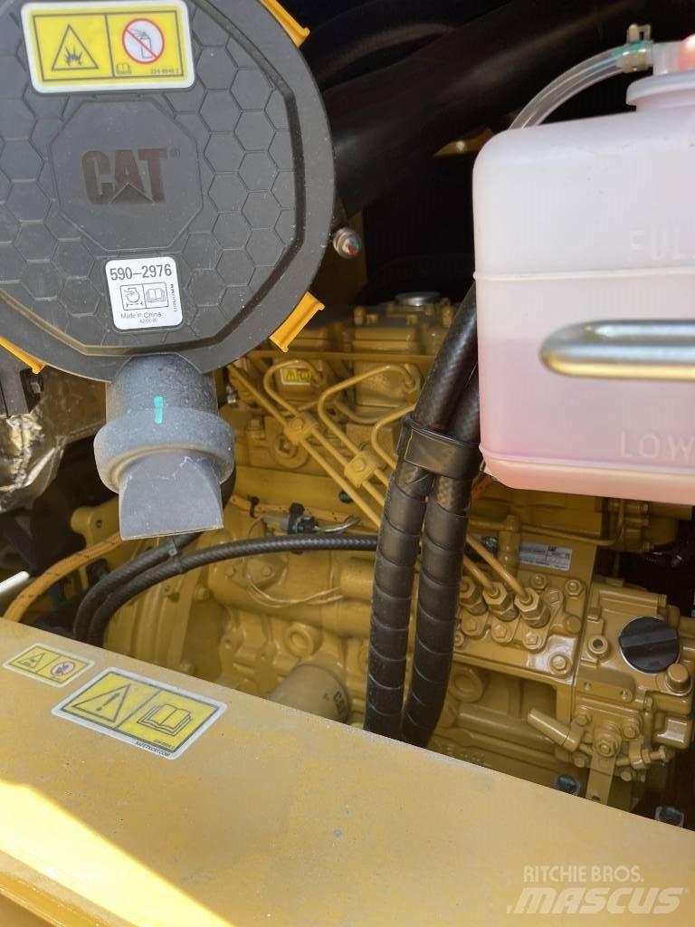 CAT 305.5 Lánctalpas kotrók