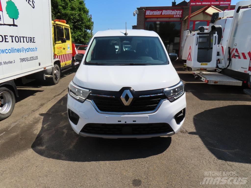Renault Kangoo Mini buszok