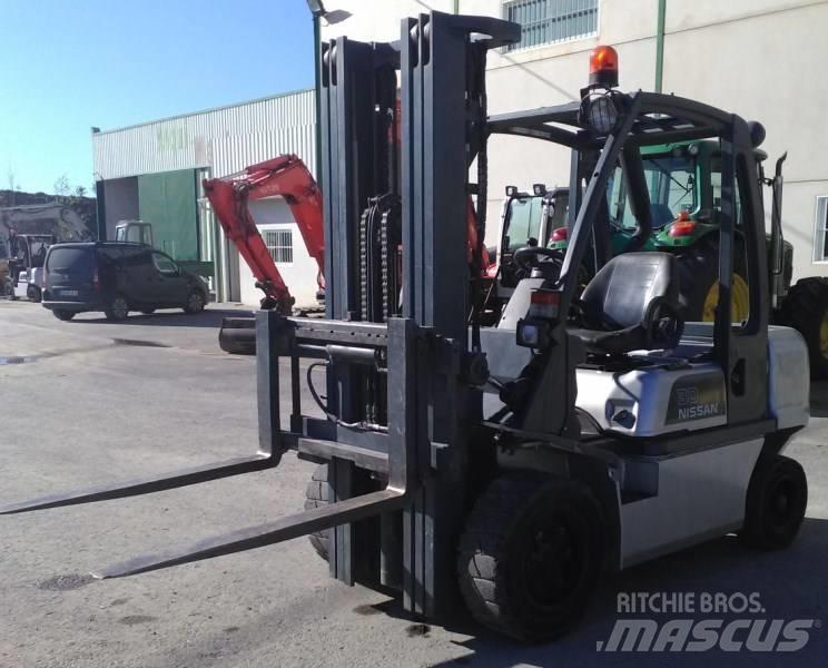 Nissan FGD02A30Q Dízel targoncák