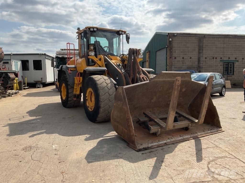Volvo L110H Gumikerekes homlokrakodók