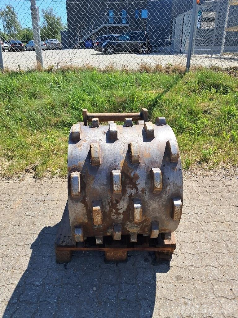 CASE 800x600 Tömörítő berendezések, alkatrészek és tartozékok