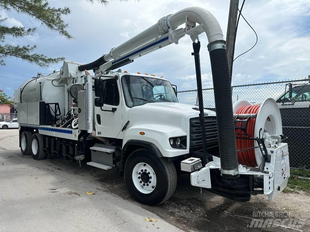 Freightliner 114SD Vákuum teherautok