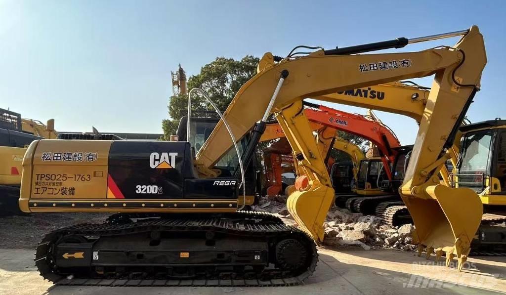 CAT 320D2 Lánctalpas kotrók