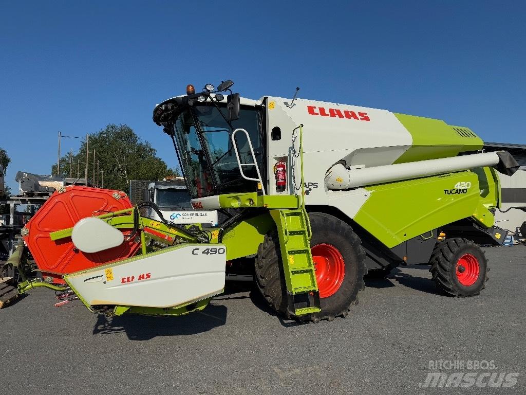 CLAAS Tucano 420 Kombájnok
