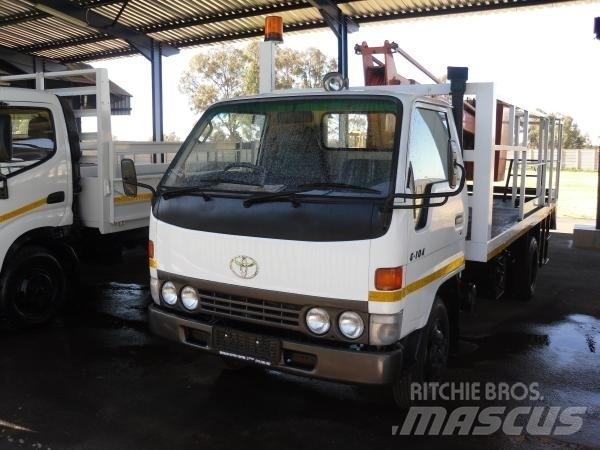 Toyota dyna 5104 Dobozos teherautók