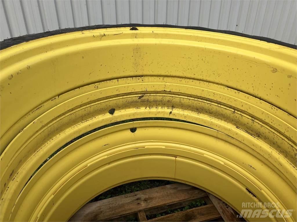 Taurus 270/95R44 Gumiabroncsok, kerekek és felnik