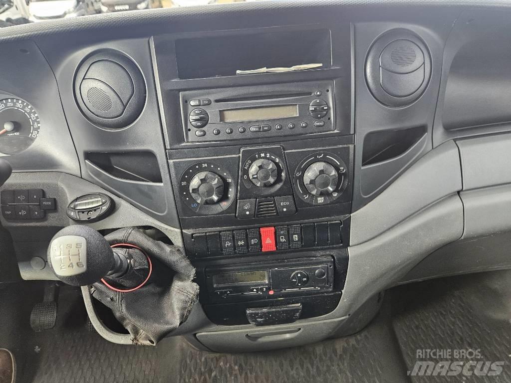 Iveco Daily 35S18 Transporterek
