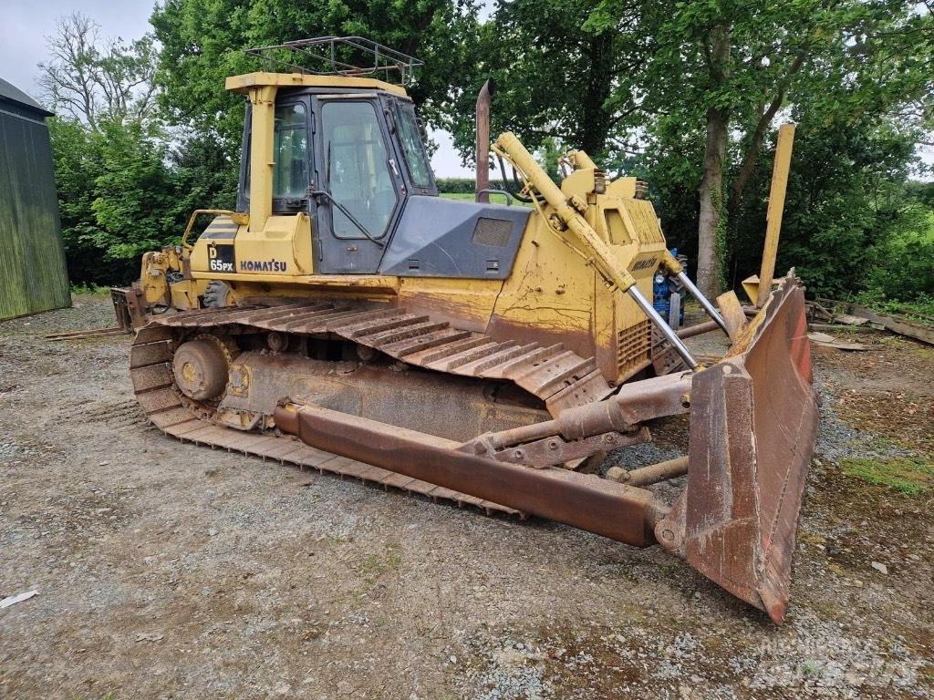 Komatsu Px65 lánctalpas dózerek