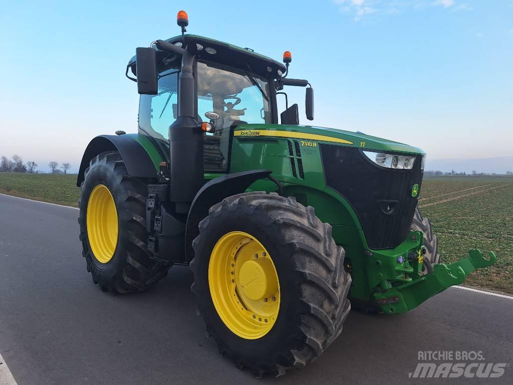 John Deere 7310R Traktorok