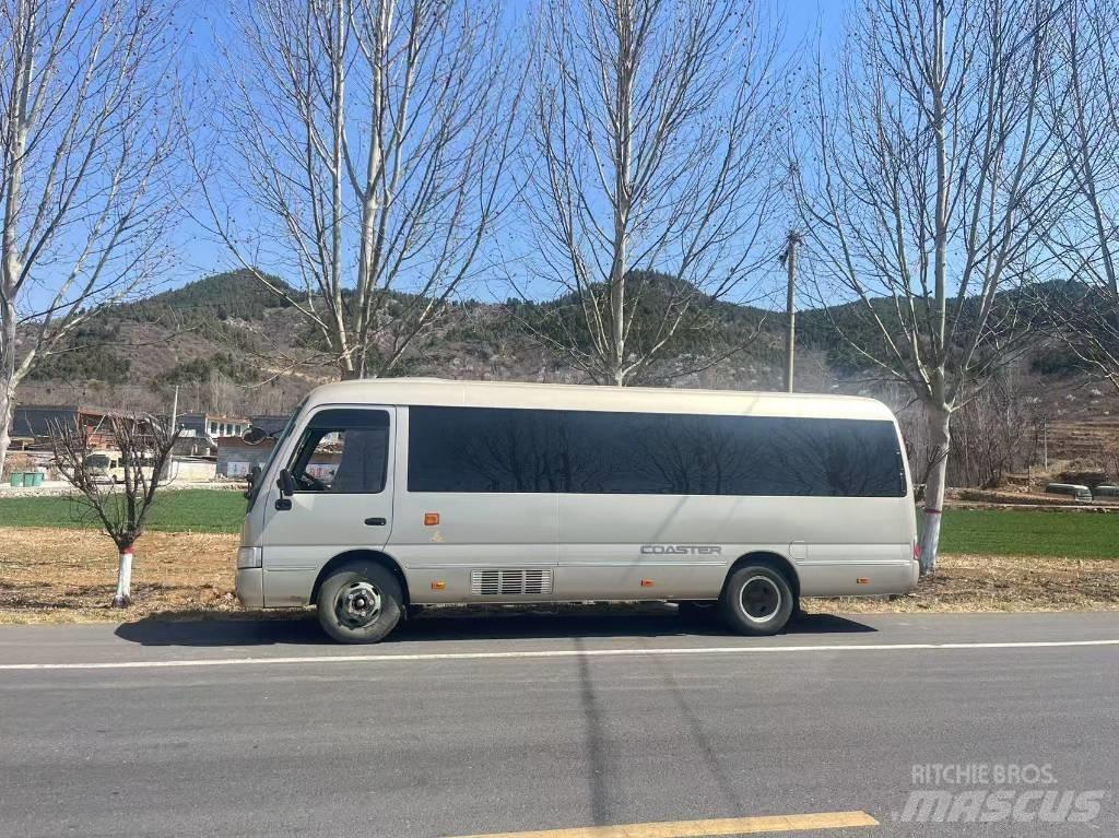 Toyota Coaster Bus Mini buszok