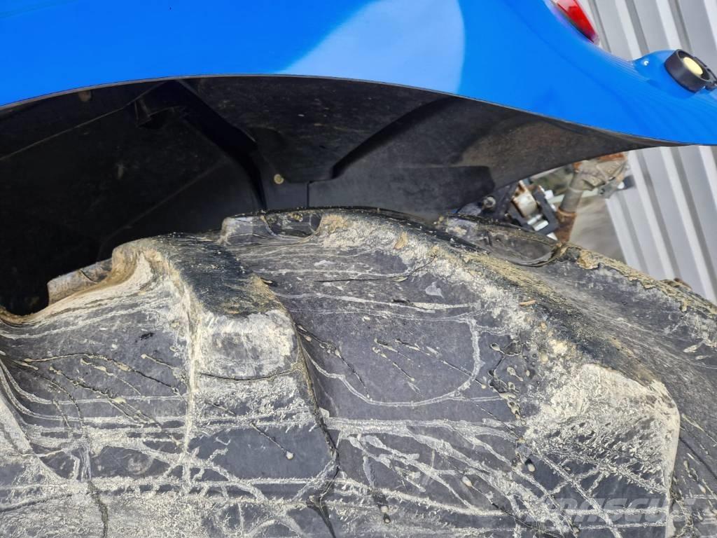 New Holland T 8020 Traktorok