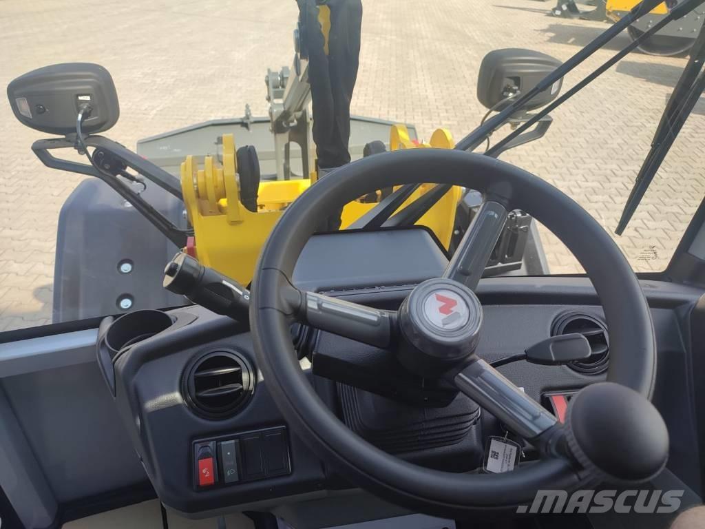 Wacker Neuson WL 750 Gumikerekes homlokrakodók
