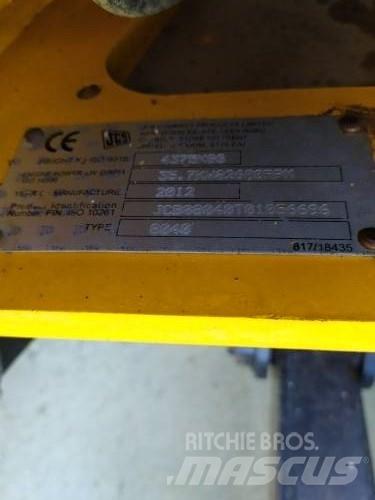 JCB 8040 Mini kotrók < 7t