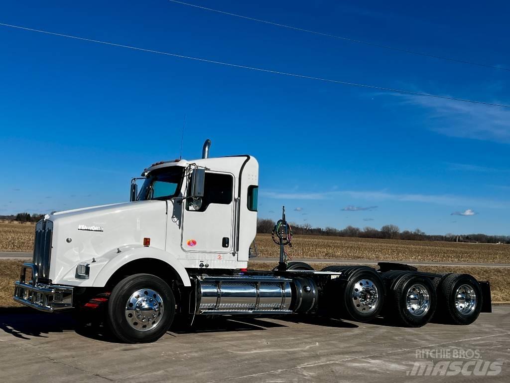 Kenworth T 800 Nyergesvontatók