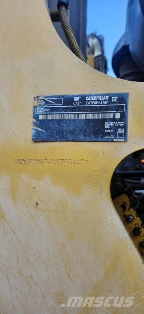 CAT 980 G II Gumikerekes homlokrakodók