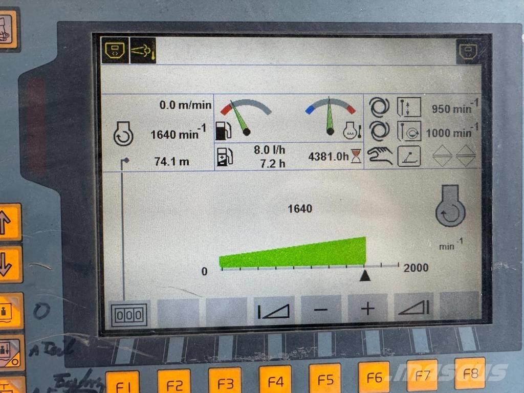 Volvo P 6820C Aszfalt terítõ gépek