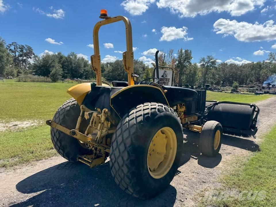 John Deere 5320 Traktorok