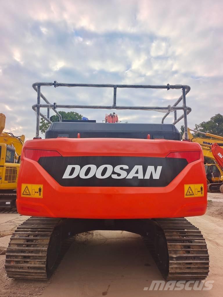 Doosan DX 225 LC-9C Lánctalpas kotrók