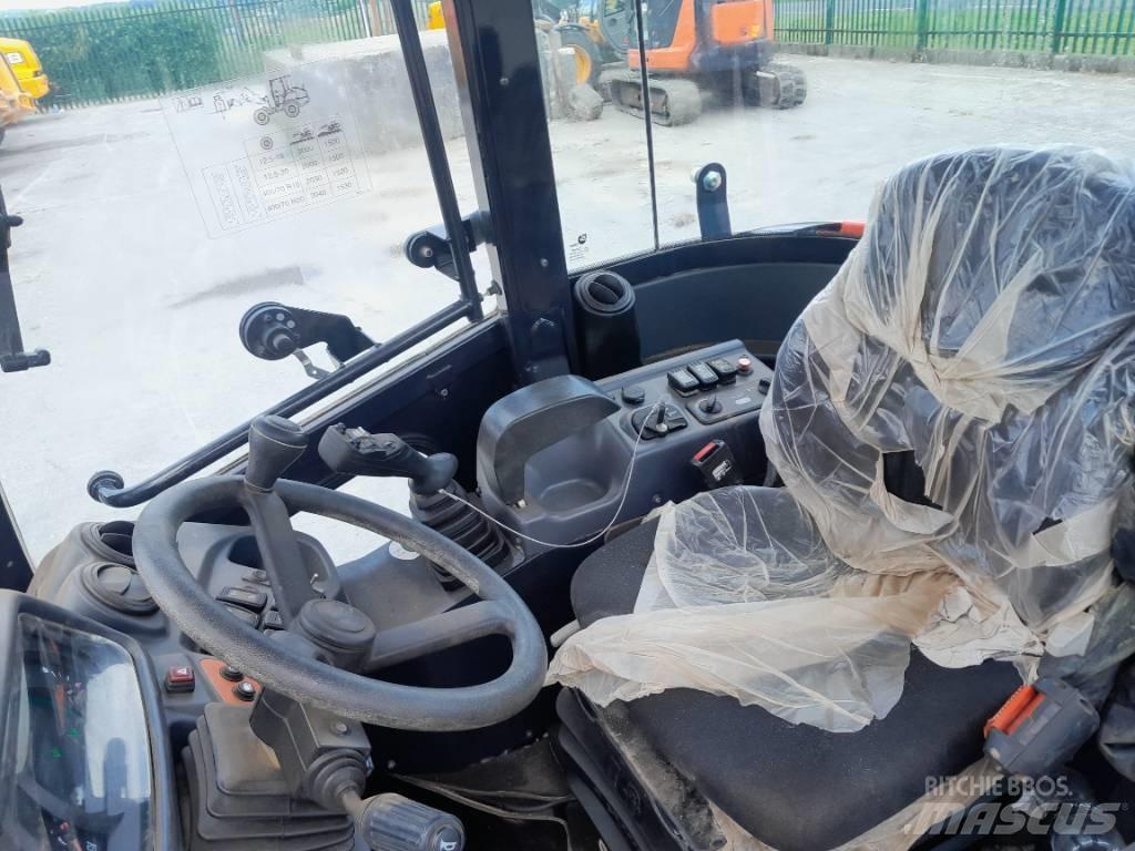 Kubota R 085 Gumikerekes homlokrakodók