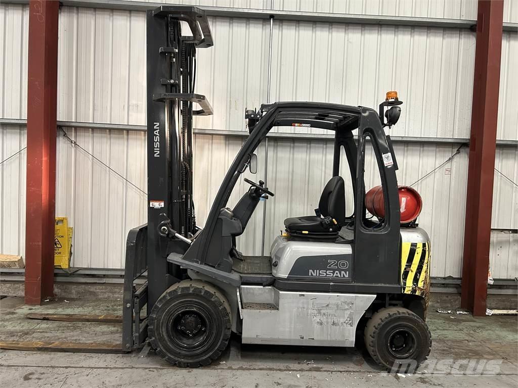 Nissan U1D2A20LQ Gázüzemű targoncák