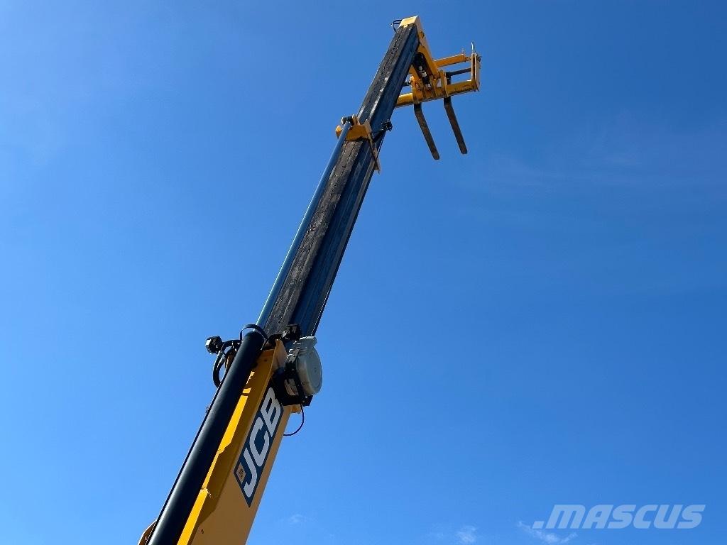 JCB 540-140 Teleszkópos rakodók