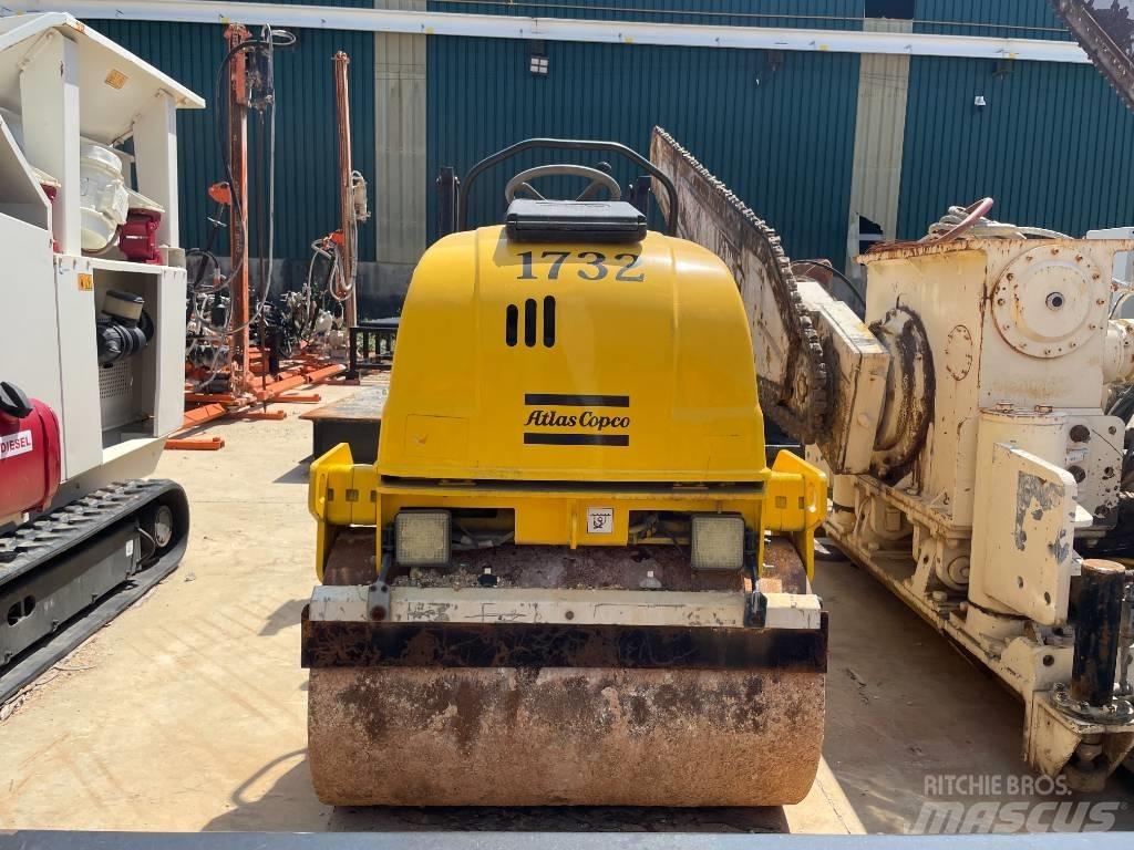 Dynapac CC 1000 Ikerdobos hengerek