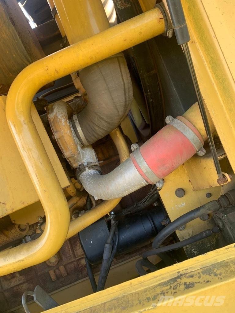 New Holland Fx375 Önjáró szecskázók