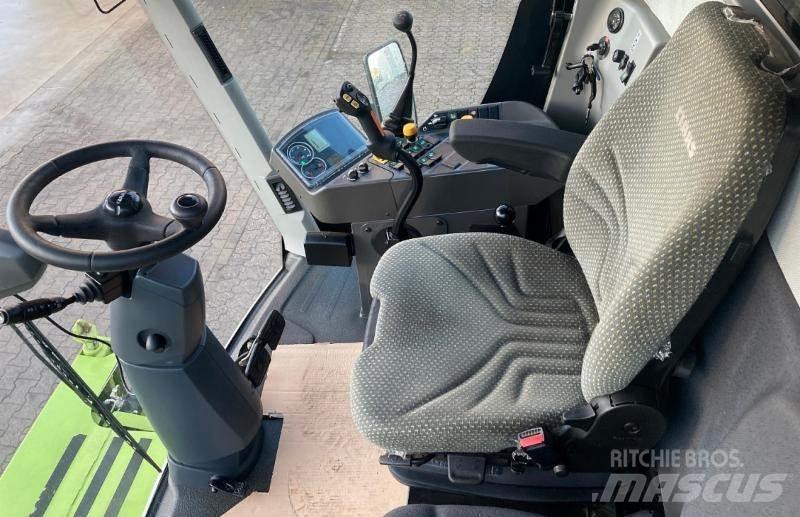 CLAAS AVERO 240 Kombájnok