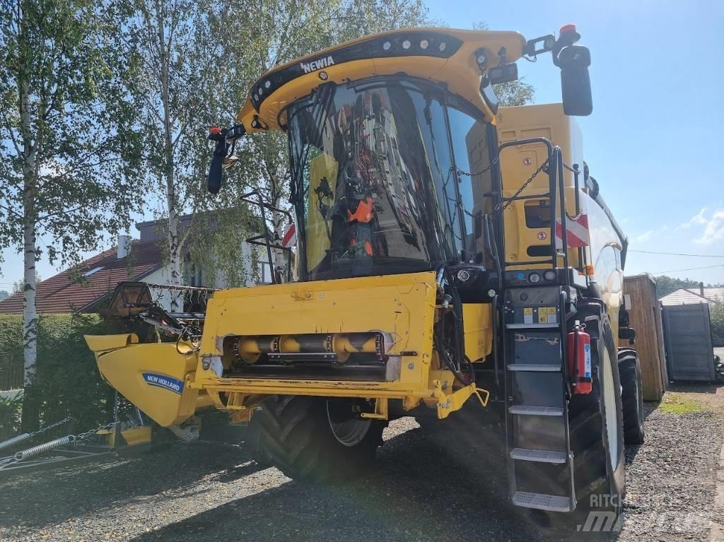 New Holland CX 8.70 Kombájnok